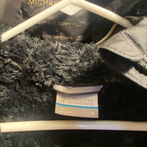 MEDIUM FUZZY LINED COLUMBIA BUBBLE JACKET - Picture 2 of 3